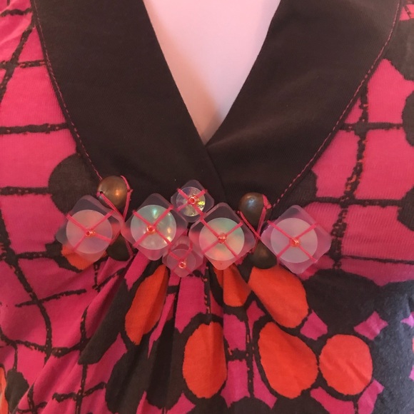 V-neck top - Picture 2 of 5